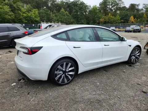 5YJ3E1EB5TF181729 — 2026 Tesla Model 3, ფოტო 3, Copart, წინა ნაწილი