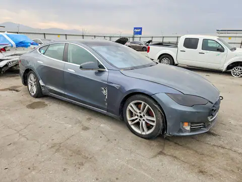 2013 TESLA MODEL S VIN 5YJSA1CNXDFP28886 фото 4