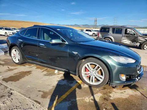2014 TESLA MODEL S VIN 5YJSA1H16EFP32943 фото 4