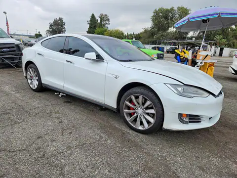 5YJSA1H15EFP65027 — 2014 Tesla Model S, photo 4 from Copart 13.10.2026, Undercarriage damage