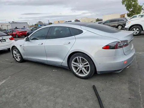 5YJSA1S11EFP49478 — 2014 Tesla Model S, photo 2 from Copart 14.10.2026, Front end