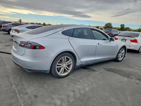 5YJSA1S11EFP49478 — 2014 Tesla Model S, photo 3 from Copart 14.10.2026, Front end