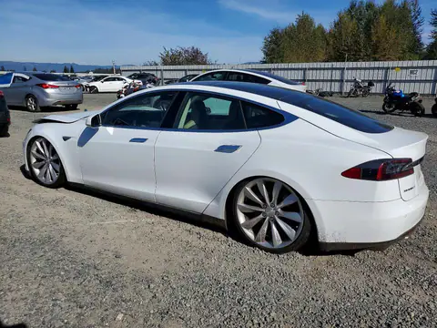 5YJSA1H12EFP47522 — 2014 Tesla Model S, zdjęcie 2 z Copart 19.10.2026, Przód