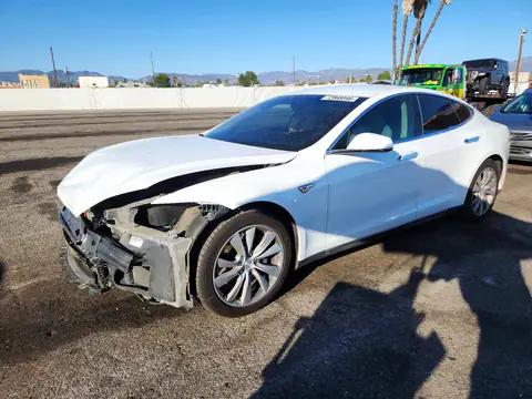 5YJSA1H11EFP48953 — 2014 Tesla Model S, Передняя часть (Front End), фото до ремонта