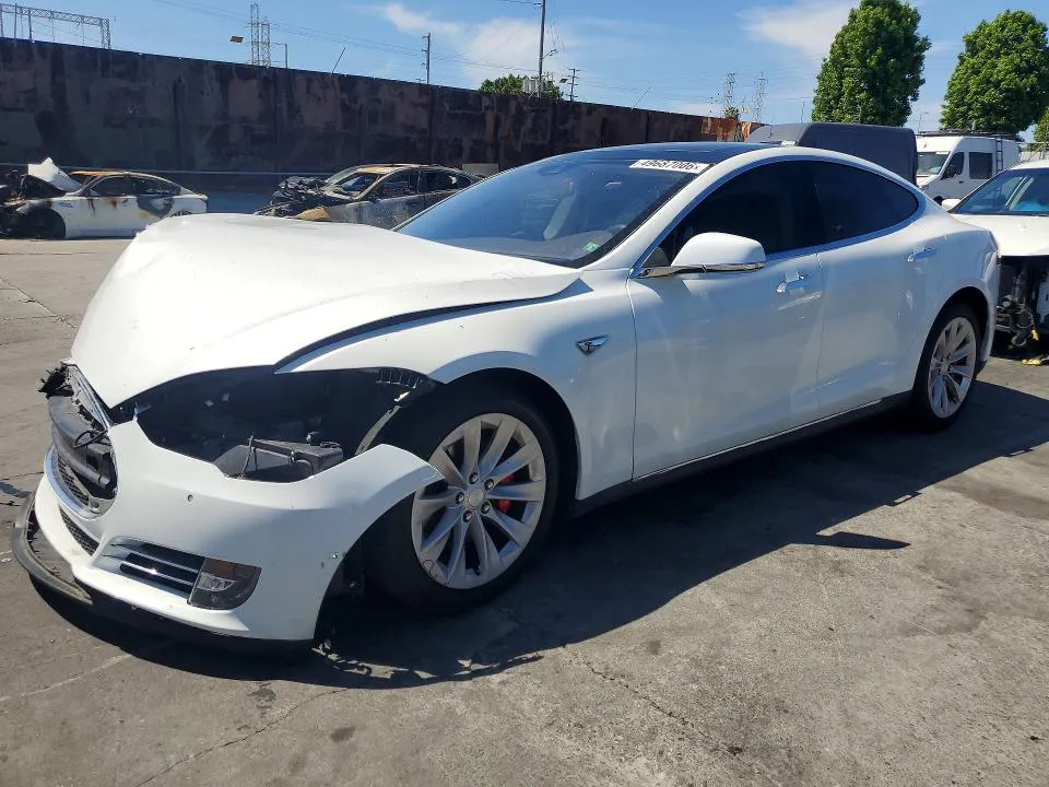 2016 TESLA MODEL S VIN 5YJSA1E40GF134171 фото 1