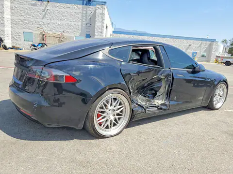 5YJSA1E42GF171822 — 2016 Tesla Model S, photo 3 from Copart 15.10.2026, Side