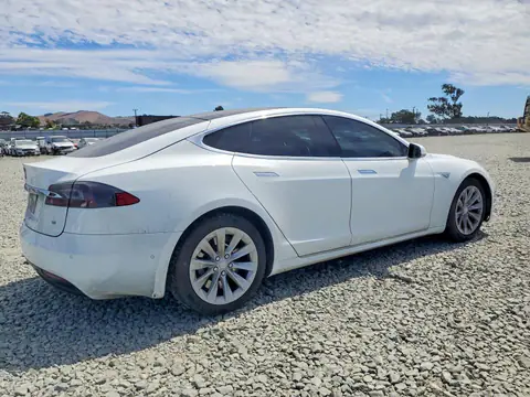5YJSA1E12GF151480 — 2016 Tesla Model S, zdjęcie 3 z Copart 15.10.2026, Przód