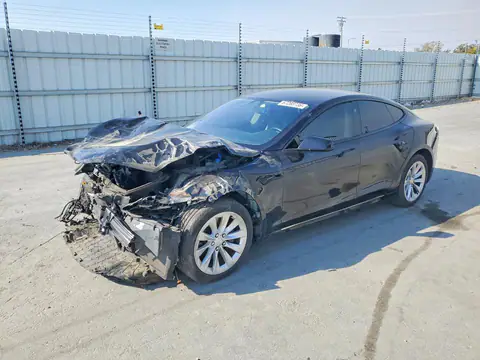 5YJSA1E14GF174940 — 2016 Tesla Model S, Передняя часть (Front End), фото до ремонта
