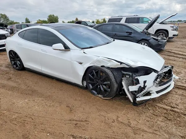5YJSA1E22GF128502 — 2016 Tesla Model S, фото 4 с аукциона Copart, Передняя часть