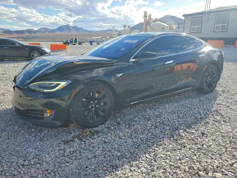5YJSA1E24GF153093 — 2016 Tesla Model S, Передняя часть (Front End), фото до ремонта