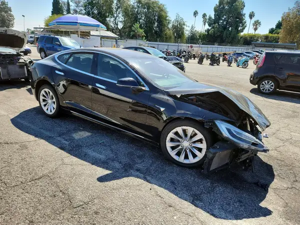 5YJSA1E26GF177301 — 2016 Tesla Model S, photo 4 from Copart, Front end