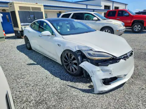 5YJSA1E2XHF187167 — 2017 Tesla Model S, foto 4 de Copart, Parte delantera
