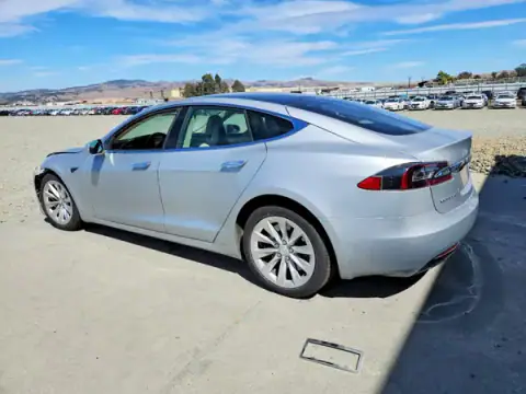5YJSA1E13HF224972 — 2017 Tesla Model S, photo 2 from Copart 21.09.2026, Front end