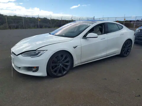 5YJSA1E24JF287867 — 2018 Tesla Model S, Inundación (Water/Flood), fotos antes de reparar