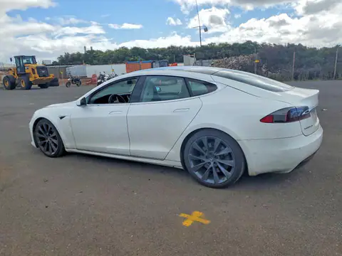 5YJSA1E24JF287867 — 2018 Tesla Model S, фото 2 з Copart 26.10.2026, Підтоплення