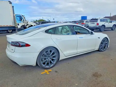 5YJSA1E24JF287867 — 2018 Tesla Model S, фото 3 з Copart 26.10.2026, Підтоплення