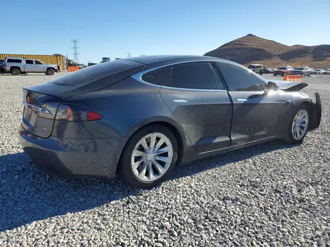 5YJSA1E23JF276116 — 2018 Tesla Model S, photo 3 from Copart 28.09.2026, Front end