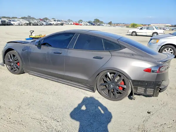 5YJSA1E48JF295424 — 2018 Tesla Model S, photo 2 from Copart, Side