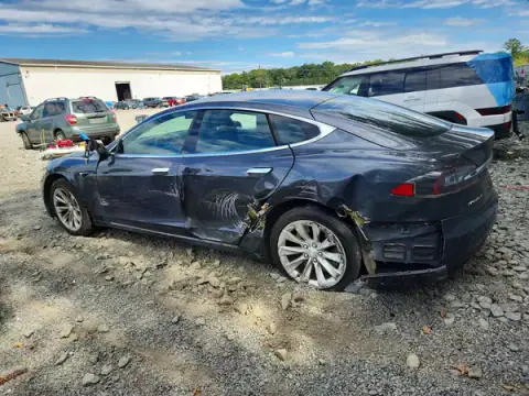 5YJSA1E25JF276148 — 2018 Tesla Model S, photo 2 from Copart 19.10.2026, Side