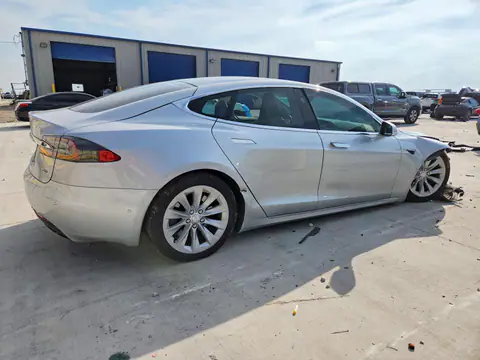 2018 TESLA MODEL S VIN 5YJSA1E28JF260784 фото 3