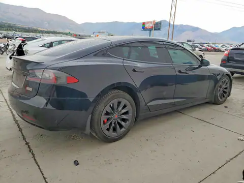 2019 TESLA MODEL S VIN 5YJSA1E44KF330414 фото 3