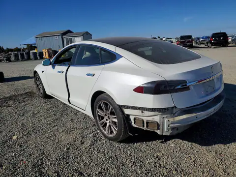 5YJSA1E23LF391964 — 2020 Tesla Model S, photo 2 from Copart 22.10.2026, Undercarriage damage
