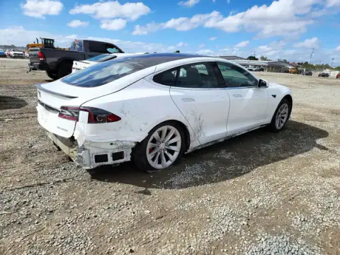 5YJSA1E43LF364975 — 2020 Tesla Model S, photo 16 from Copart 20.10.2026, Rear end