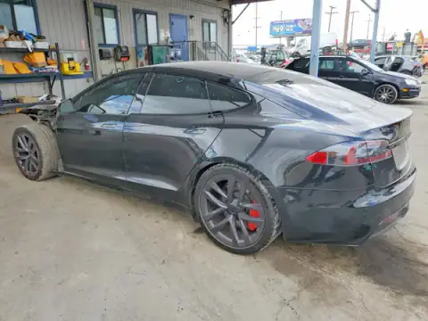 5YJSA1E55MF436284 — 2021 Tesla Model S, zdjęcie 2 z Copart 22.09.2026, Przód