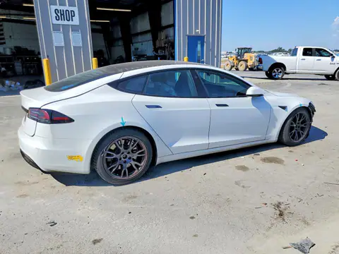 5YJSA1E56NF474480 — 2022 Tesla Model S, zdjęcie 3 z Copart 15.10.2026, Przód