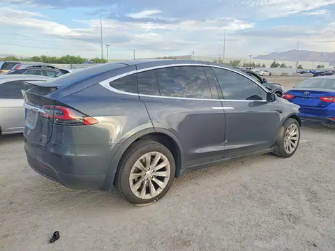 2016 Tesla MODEL X VIN 5YJXCDE28GF033573 фото 3
