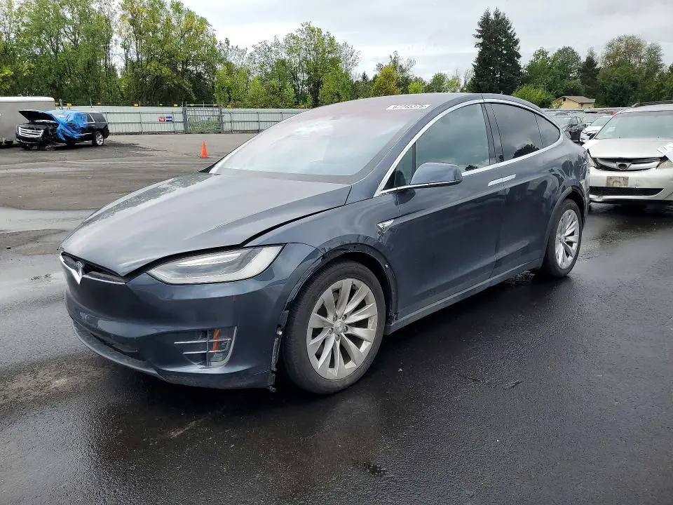 2016 TESLA MODEL X VIN 5YJXCAE24GF017840 фото 1