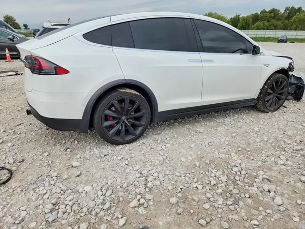 5YJXCBE41GFS00247 — 2016 Tesla Model X, photo 3 from Copart, Front end