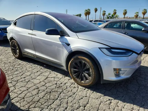 5YJXCDE28GF025909 — 2016 Tesla Model X, photo 4 from Copart, Rear end