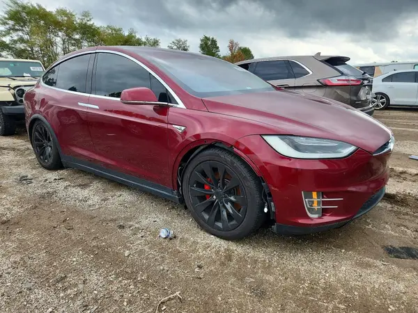 5YJXCBE42GFS00337 — 2016 Tesla Model X, photo 4 from Copart 13.10.2026, Front end