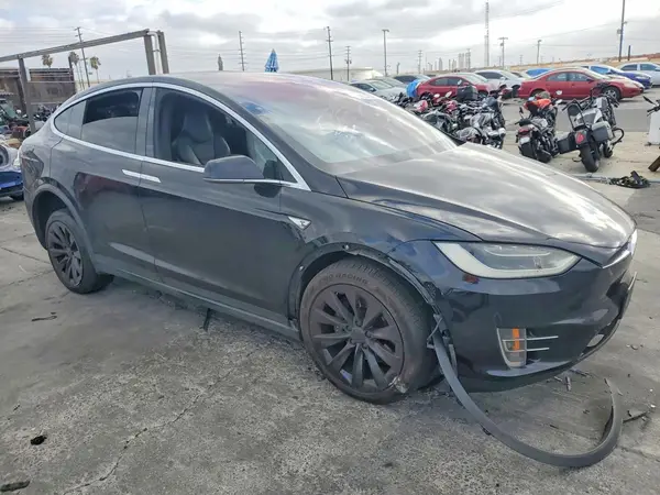 5YJXCBE20GF008087 — 2016 Tesla Model X, photo 4 from Copart 30.09.2026, Front end