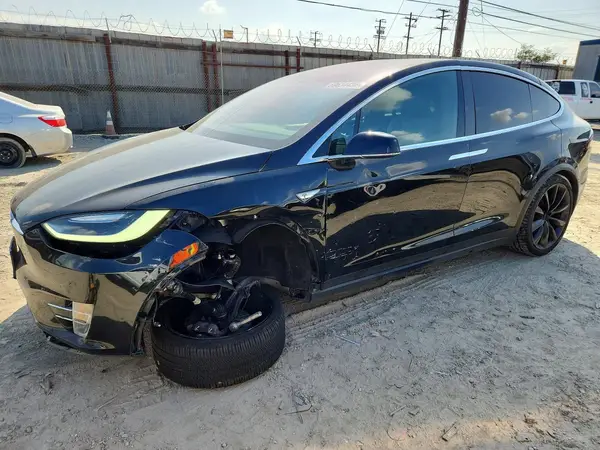 5YJXCAE25GF006488 — 2016 Tesla Model X, Front end (Front End), before-repair photos