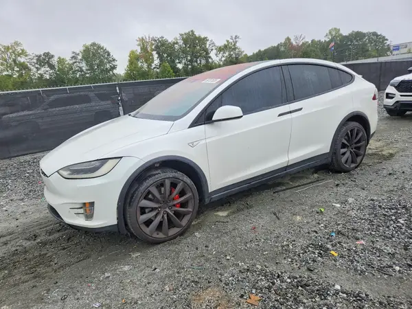 5YJXCAE48GFS00479 — 2016 Tesla Model X, Front end (Front End), before-repair photos