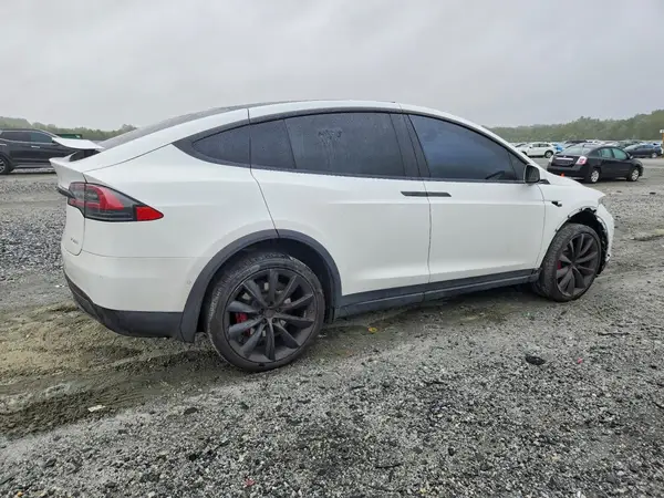 5YJXCAE48GFS00479 — 2016 Tesla Model X, photo 3 from Copart, Front end