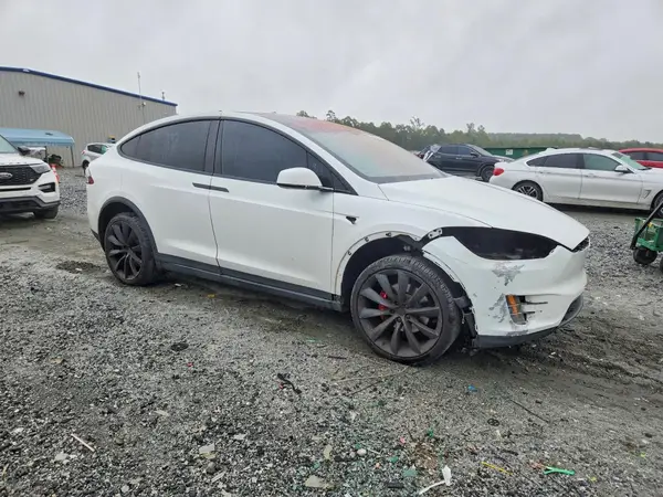 5YJXCAE48GFS00479 — 2016 Tesla Model X, photo 4 from Copart, Front end