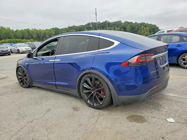 5YJXCAE47GFS00375 — 2016 Tesla Model X, zdjęcie 2 z Copart 14.10.2026, Przód