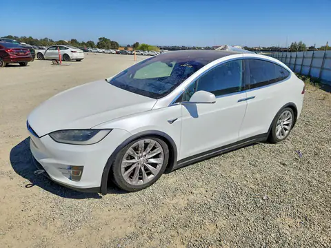 5YJXCBE27HF059233 — 2017 Tesla Model X, Пошкодження знизу (Undercarriage), фото до ремонту