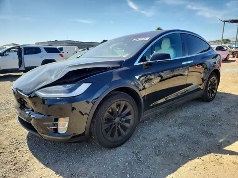 2017 Tesla MODEL X VIN 5YJXCAE25HF065882 фото 1