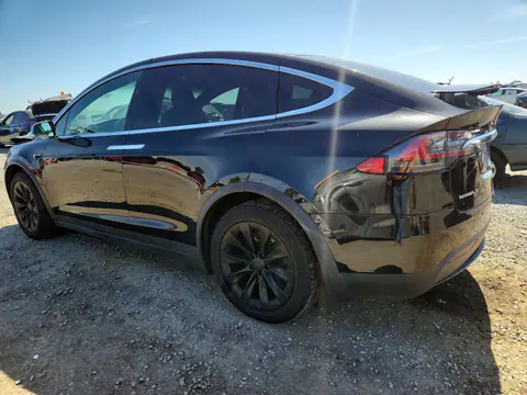 2017 Tesla MODEL X VIN 5YJXCAE25HF065882 фото 2
