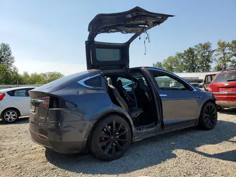 5YJXCAE42HF041573 — 2017 Tesla Model X, photo 3 from Copart 26.10.2026, Front end