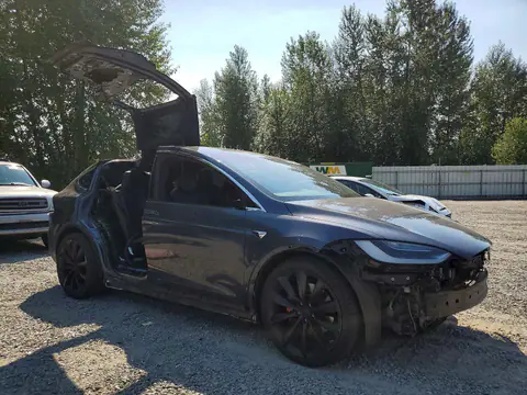 5YJXCAE42HF041573 — 2017 Tesla Model X, photo 4 from Copart 26.10.2026, Front end