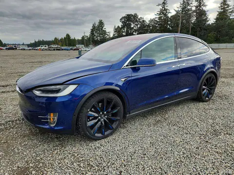 5YJXCAE26HF047682 — 2017 Tesla Model X, Tył (Rear End), zdjęć przed naprawą