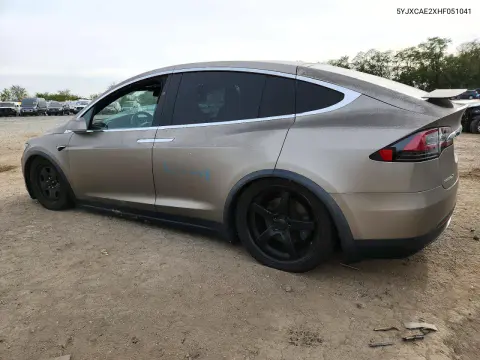 2017 Tesla Model X VIN 5YJXCAE2XHF051041 фото 2
