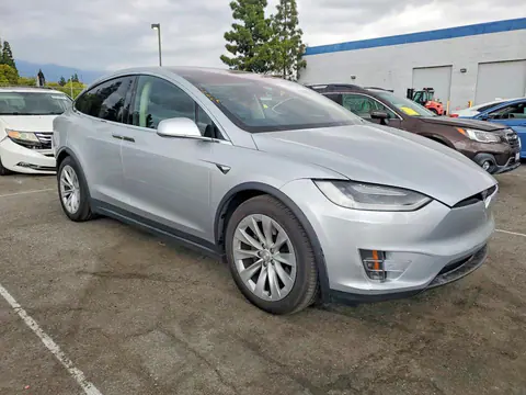 2018 Tesla MODEL X VIN 5YJXCBE29JF115372 фото 4