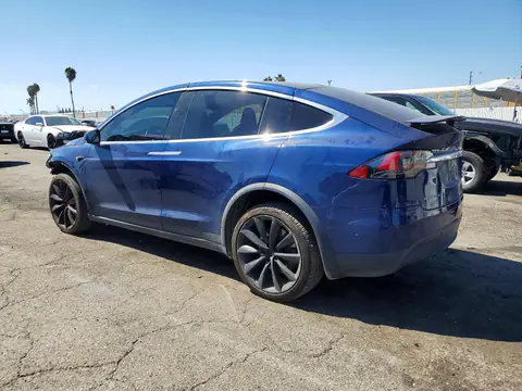 5YJXCAE27JF115946 — 2018 Tesla Model X, photo 2 from Copart 13.10.2026, Front end