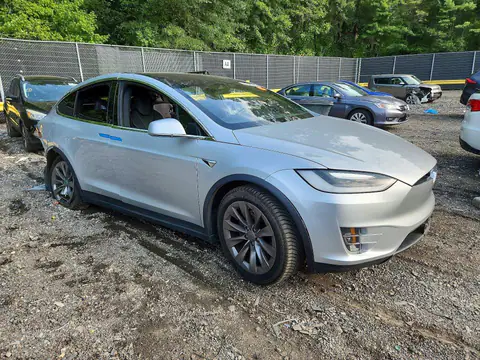 2018 TESLA MODEL X VIN 5YJXCAE22JF101260 фото 4